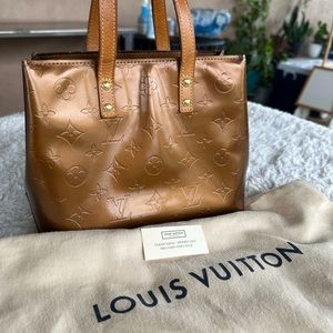 LOUIS VUITTON HANDBAG